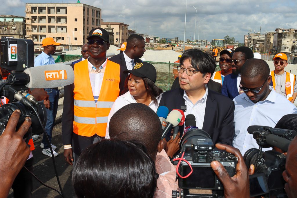 Visite du Vice-Président MIGA Banque Mondiale sur le corridor BRT